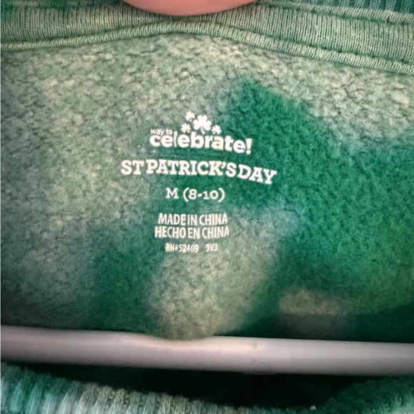 St. Patrick’s Day Sweatshirt “Lucky” - Picture 4 of 4